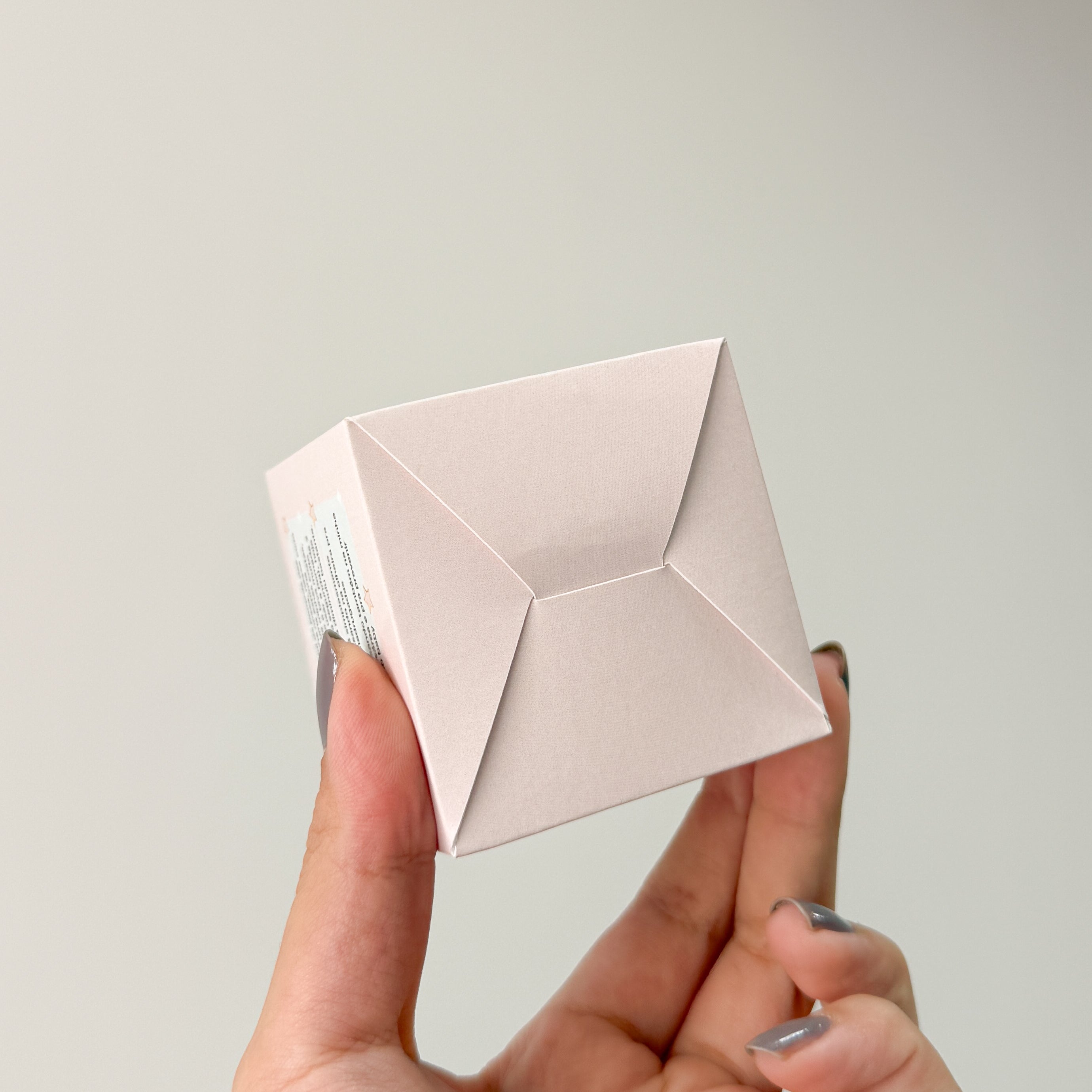 CAIXA QUADRADA PERSONALIZADA 6x6x6cm